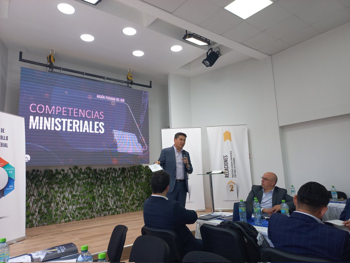 MarceloNuez7's tweet photo. "Estar en el ministerio no es hacer todo aquello que nos gusta sino hacer todo aquello que Dios espera de nosotros" Pr Lucas Alves DSA #EncuentroPastoralMPS @EnzoChavez @DanielVillarE @R_MonteroG https://t.co/tr0J6ji3oB