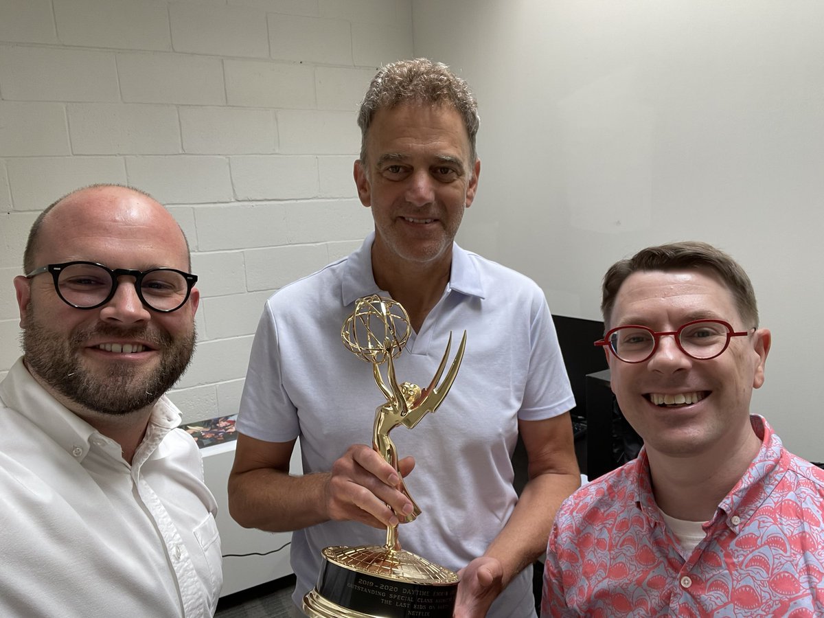 DavidJHornsby's tweet photo. I would like the thank…

So cool visiting the Emmy Award winning @atomiccartoons today in #ottawa. Talking the future of teaching and learning w Chris and Dave. Such a treat! @Carleton_U https://t.co/vNAnRMqXKG
