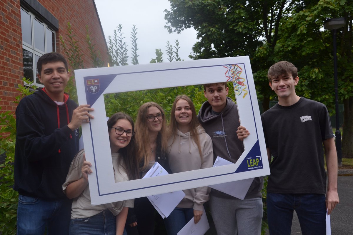 Well done to our AWESOME Y13 students! We are immensely proud of their hard work and resilience. We recognise that their success comes with a combined effort from students, their teachers and their parents. Well done all! Keep in touch Class of 2022!