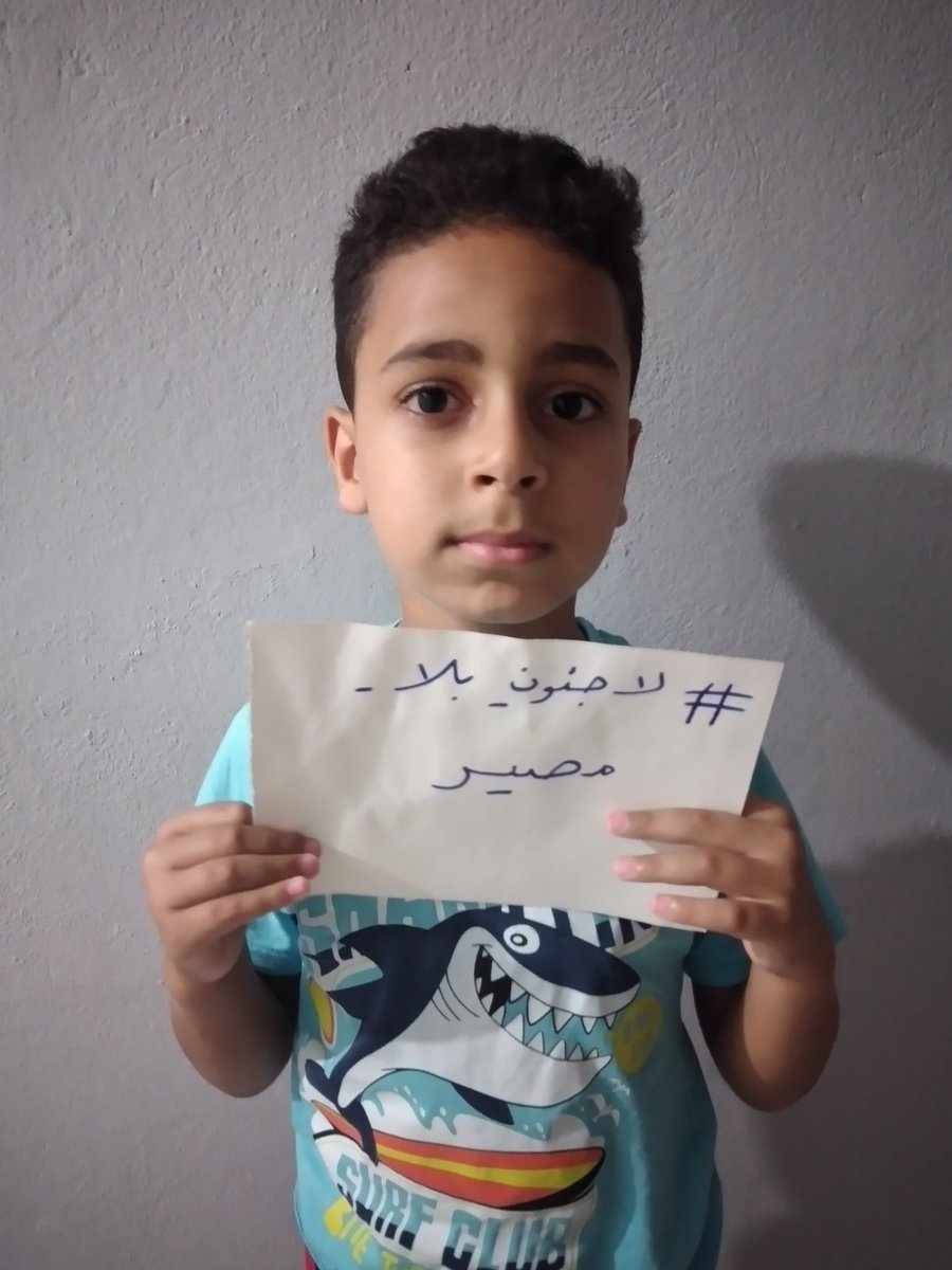 @DeryaOzkul <a href="/RefMig/">RefMig</a> Refugees without a future from a homeland that is half a martyr and half a refugee inside and outside the homeland, waiting for the hope of feeling safe and stable and living in peace. We are #Refugees_without_destiny