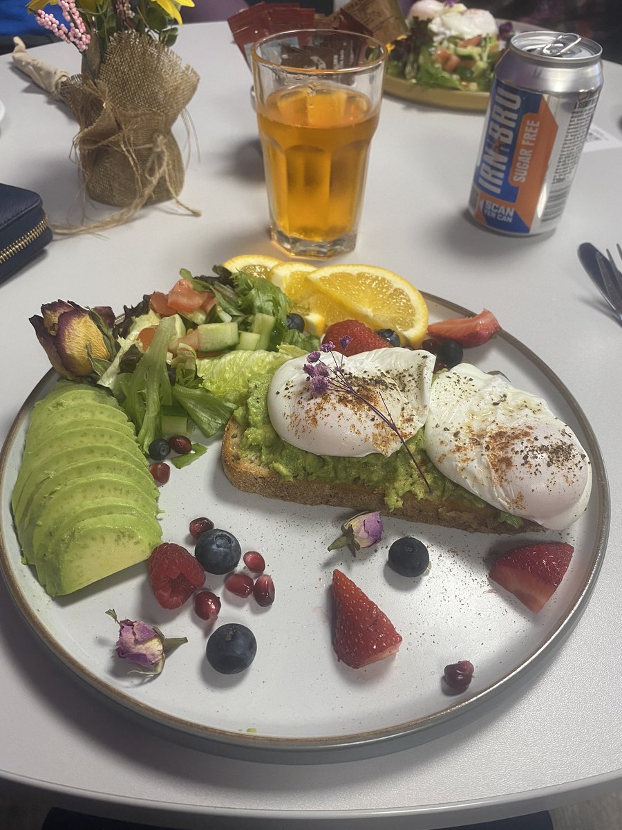 Angogilvie's tweet photo. Really impressed with the new menu today at @FuelHouseAlloa absolutely delicious and healthy lunch. @CeterisScotland #foodie #cafe https://t.co/DoEeMii6De