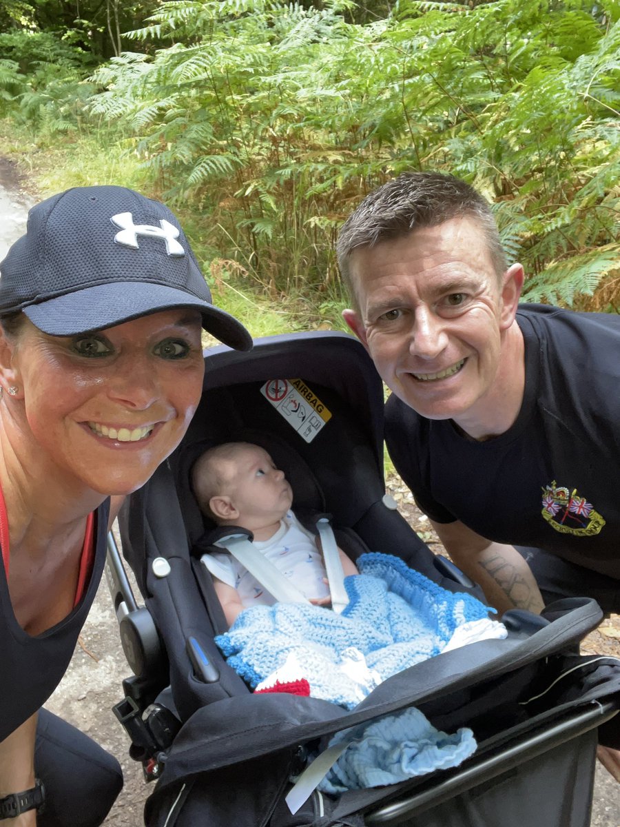 tash_compton's tweet photo. My return to running went well, whilst @The_RE_LE and George walked to meet me….just in case I piled in 🤣 #C25K #RunMummyRun #Postpartum #StartRunningStayRunning #Strava #Garmin https://t.co/xxK0G9mdv8
