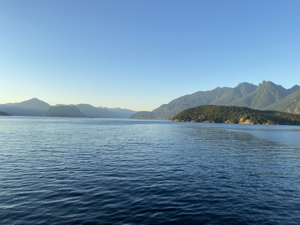 No0b3_tv's tweet photo. I know it’s already been a little since my last upload but here’s a few pictures of British Columbia trying to make the most of the summer 👀 https://t.co/2Tse0m8Cjp