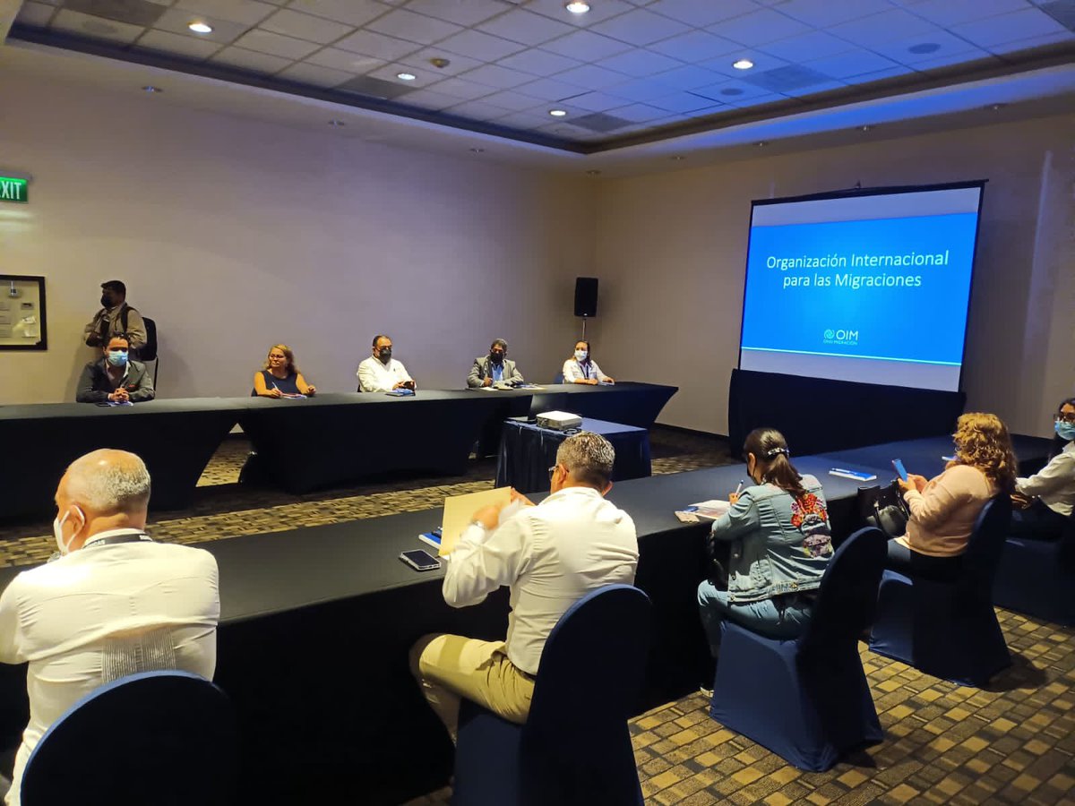 IAIMO_GobOax's tweet photo. El #IOAM, participa en la presentación del Diagnóstico sobre la Situación de la Niñez y Adolescencia #Migrante en Oaxaca que organiza @OIM_Mexico y #SESIPINNA https://t.co/1zEQQgjaC7
