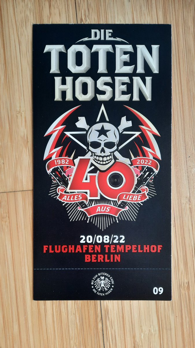 1 Karte für das Konzert von #DieTotenHosen am Samstag in Berlin abzugeben. Zum Originalpreis ohne Porto selbstverständlich :-) #dth