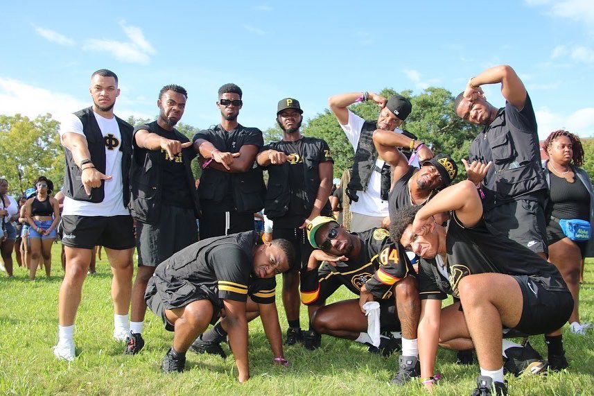 #WhosWhoAtMizzou 🧐 

We had a great time helping the incoming class move in today! 🤩 We hope your Mizzou experience will be everything you imagine!

If you see any members on campus don’t be afraid to say hello! 🦍🧊

#APhiA #MizzouAlphas #mizzou23 #mizzou24 #mizzou25 #mizzou26