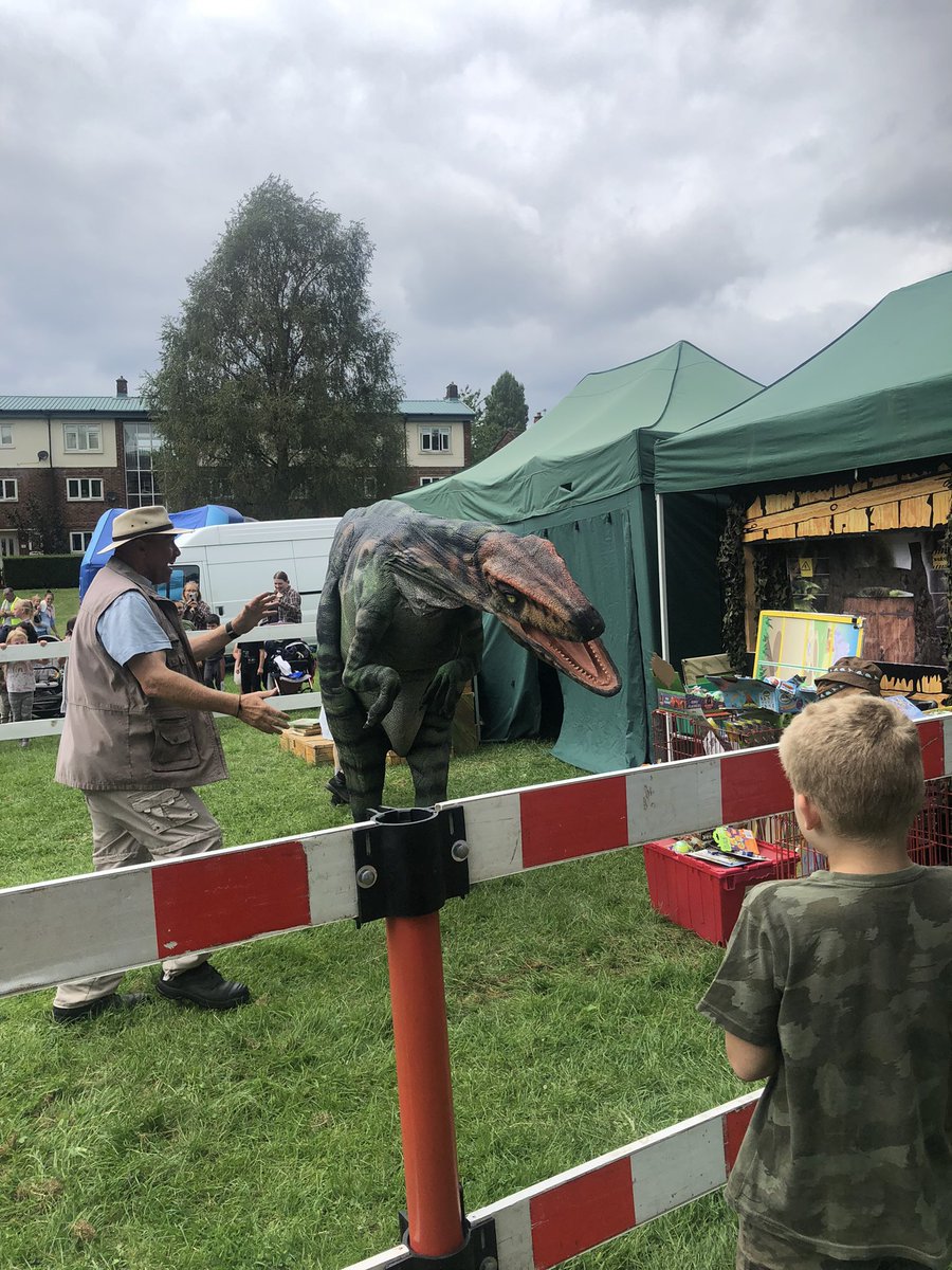 cath_MSV's tweet photo. What a day, community engagement at its best . Over 200 people came to our Free Fun Day, lots of fun had by all. Thank you to everyone involved #donein #earlynight @MSVHousing https://t.co/3oWy3QPuxk