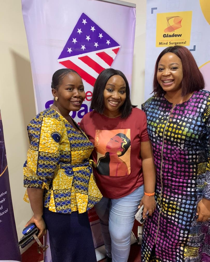 Bukolaafeni's tweet photo. Today is all about video editing
#storiesforimpact 
#masterclass

 @GloriaUgolee @midebrian @AmericanSpaces https://t.co/gqHkvu64Qb