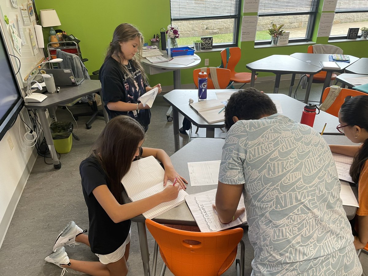 MrsClarkDobbs's tweet photo. We did Science!🤗. Students planned &amp; implemented their own investigation, recorded data, &amp; wrote a CER explanation of their findings.  I’m so proud of them!🧡. #DobbsLilJackets https://t.co/IIdswViWXa