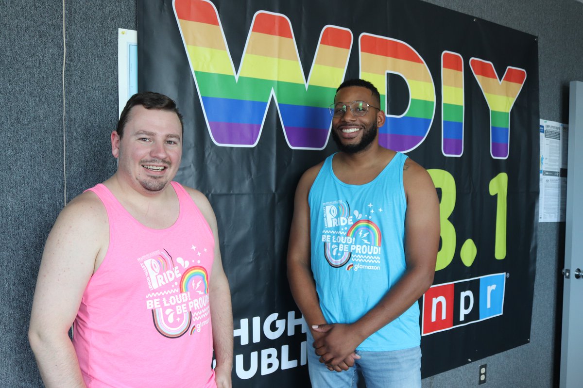 WDIYFM's tweet photo. Lehigh Valley Pride is just around the corner! On today's episode of #QLV, @justanparker welcomes @BSCLehighValley's Eric Yoak and @LehighU Pride Center's Ariel Torres, who is also one of the festival's Grand Marshals.
6:30 - 7 pm | 88.1 FM + https://t.co/FfZ6DhHfof https://t.co/YazFrItxcy