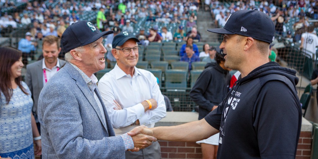 From <a href="/HutchPresident/">Dr. Tom Lynch</a> and the whole Fred Hutch community, a special thanks to <a href="/Yankees/">New York Yankees</a> coach @TannerSwanson and all other <a href="/MLB/">MLB</a> coaches who participated in #CoachesvsCOVID to support early COVID-19 Research at Fred Hutch! Learn more here: geekwire.com/2020/taken-bal… 
#CoachesvsCovid