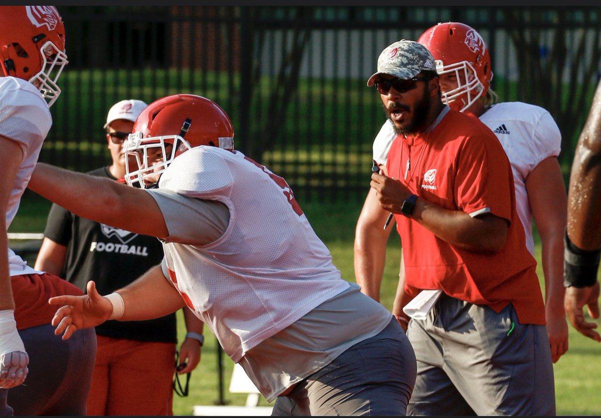 BenNewton71's tweet photo. Almost season, getting that work in💪🏼💯
@uwa_football https://t.co/86fHbAH1bZ