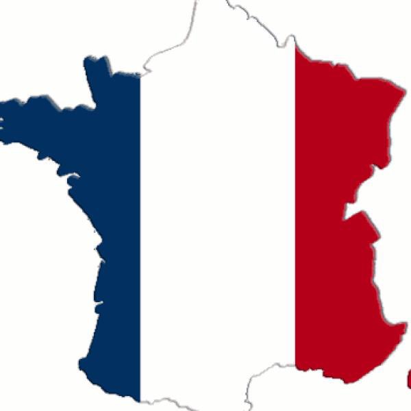 alexmasdeu_'s tweet photo. Només pot quedar-ne un. A qui salves? https://t.co/MKl8xAe22J