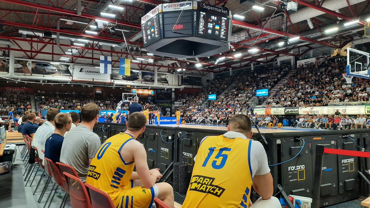 markotkain's tweet photo. Lauri Markkanen heitti kotona 42 pinnaa, ja pisteen päähän maajoukkue-ennätyksestä. #LauriLegend #Susijengi https://t.co/SU293uRMpc