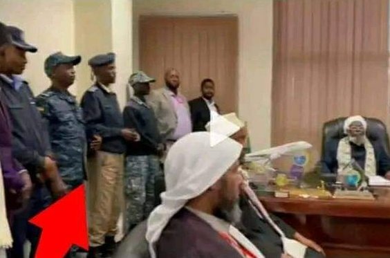 HabibMejid's tweet photo. We strongly oppose the government's appointment of an extremist group to the Muslims institution at gunpoint in violation of #Article11 of the constitution
#አንቀፅ11
#NoToGovtLedWehabism
@AbiyAhmedAli 
@AJEnglish 
@UN 
@_AfricanUnion 
@UN_OCT
@AdanechAbiebie https://t.co/4Mygoc6BpO