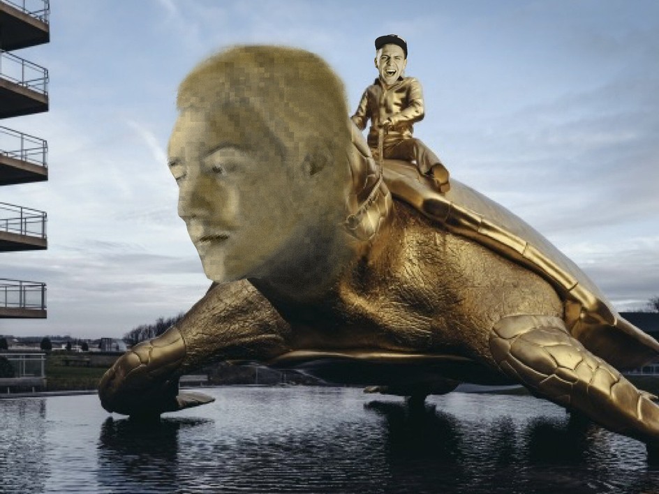 5pm: <a href="/jdtkaczyk/">Jake Tkaczyk</a> is White Guy on Stage Talking! Looking very different than he does mere hours before, as widow Ginger Bradley (Crack in the Mirror 3pm). If you're standing between <a href="/VarsconaTheatre/">The Varscona Theatre</a> &amp; <a href="/WalterdalePlays/">Walterdale Theatre</a> watch out because you may get caught in his tailwind! #yegfringe