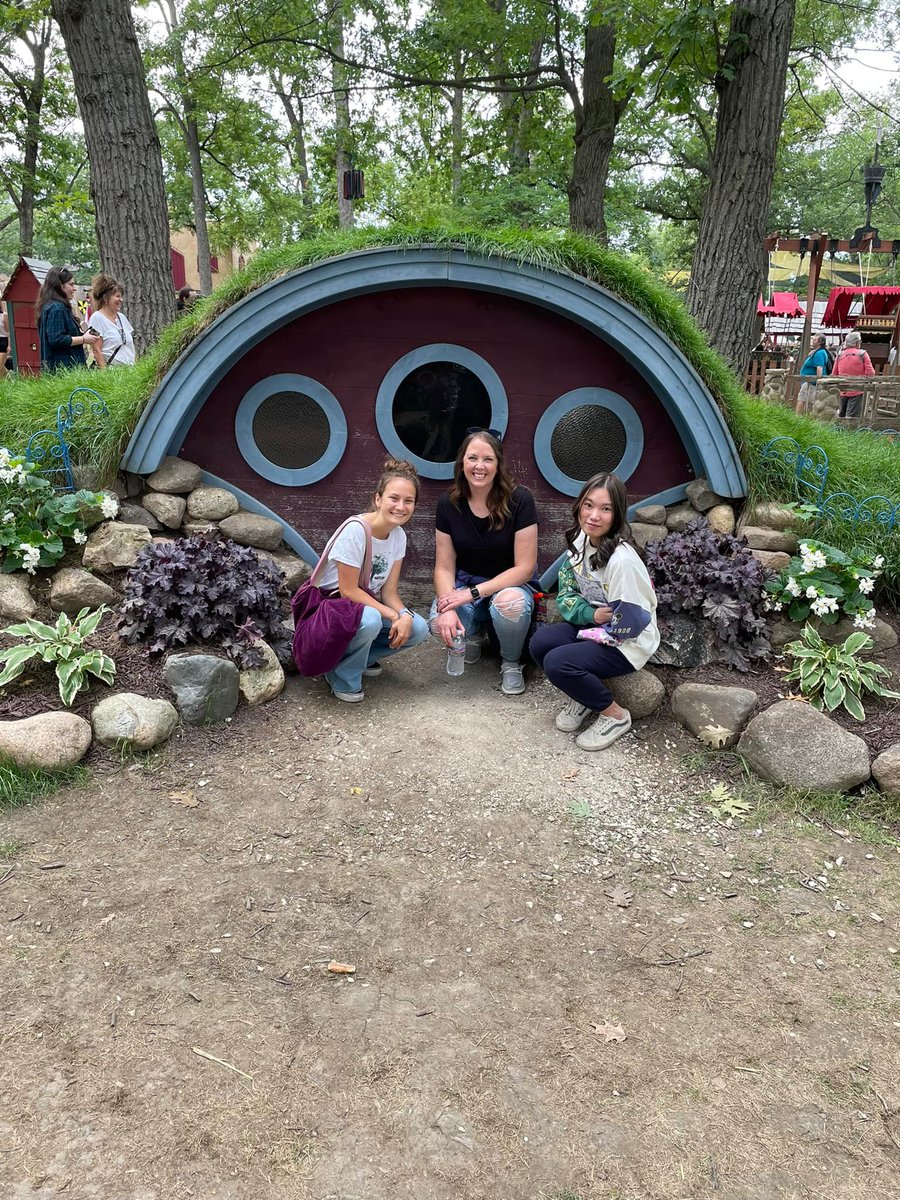 cieehsusa's tweet photo. Did you know host families can host multiple students at a time? More students = More fun!

Meet the wonderful Westlands of Wisconsin. Thinking about hosting? Visit https://t.co/3uEtMxKs9d to learn more!

#WeAreCIEE #WhyIHost #ciee75anniversary #CIEEHSUSA https://t.co/WOk9Vdn91P