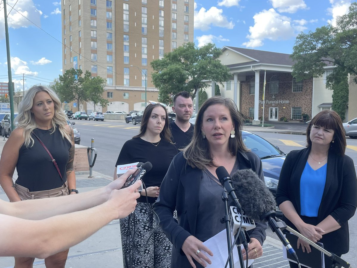 Today @st_hutch and I spoke with the media today about our disappointment of the gvmt’s response, and our willingness to sit down with <a href="/SKGov/">Government of Saskatchewan</a>. This isn’t a partisan issue, this is a public safety issue. #legacyofabuse