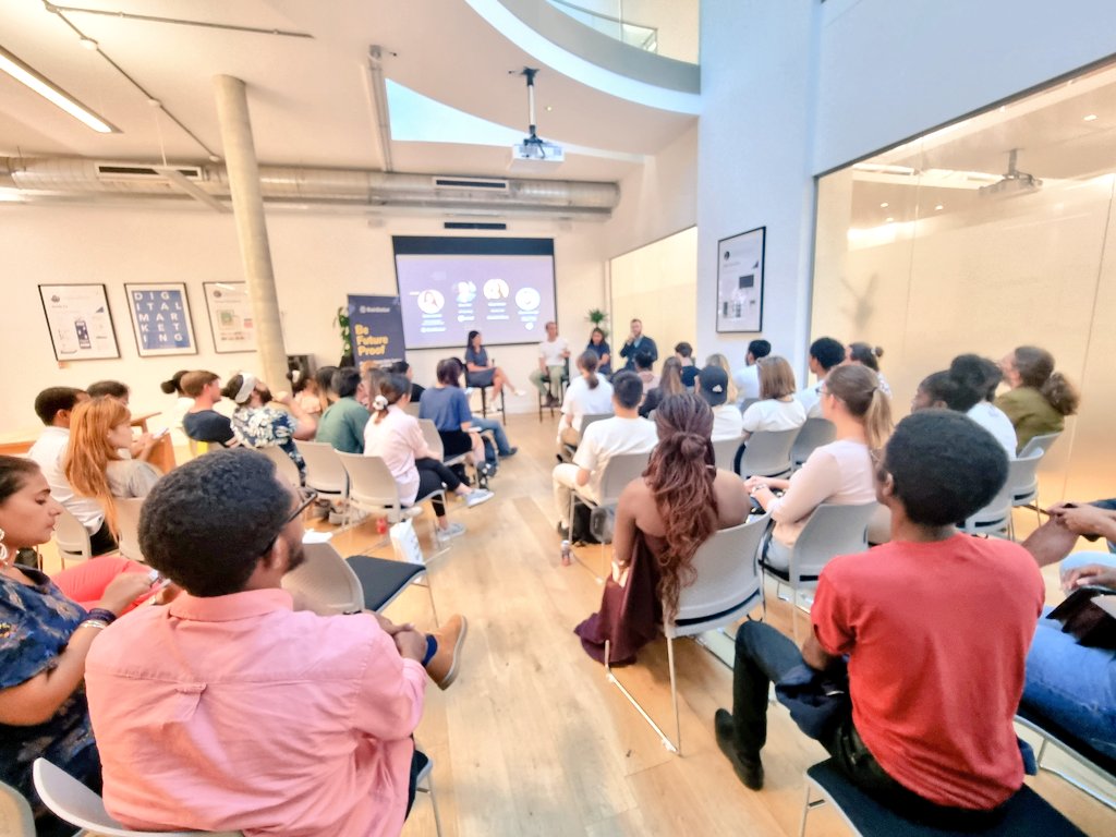 Gen Ashley 🙏🇺🇦 tweet media