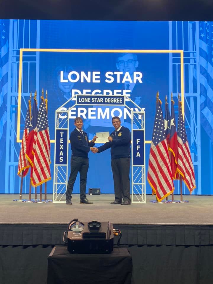 BryanISD_CTE's tweet photo. Bryan HS FFA attended the 94th Annual Texas FFA State Convention this summer. Congratulations to Harmony Smith on placing first in Ag Science Fair, advancing to Nationals in October and Brody Benites who received his Lonestar Degree! #BryanISDCTE #ChildrenFirstAlways https://t.co/McFPNaCtw0