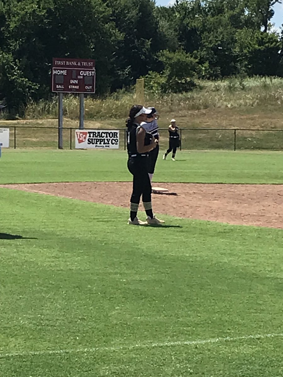 woodwardboomers's tweet photo. Perry softball tournament Vs. Blackwell. #RollWagon https://t.co/YtVwKis0mx