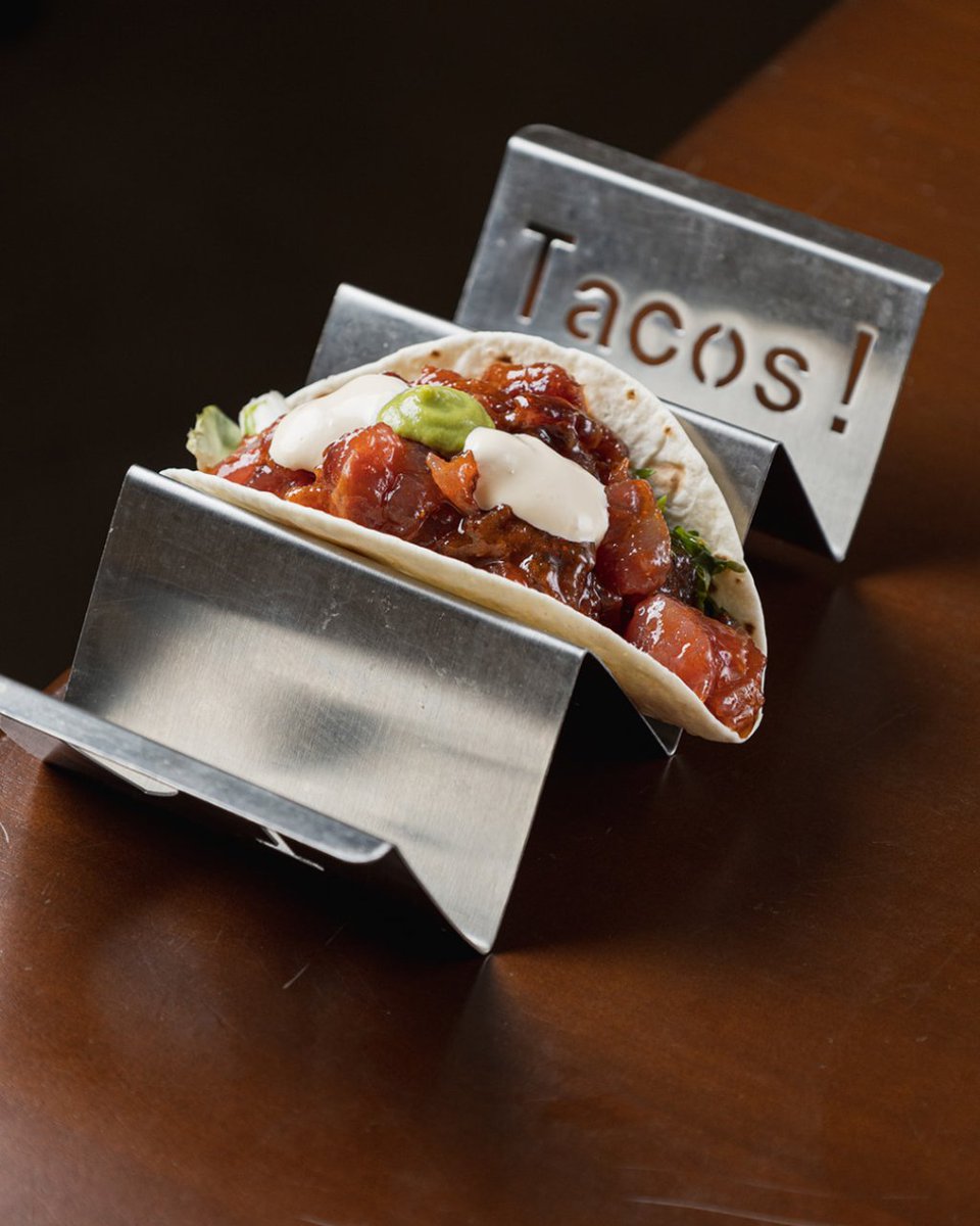 🌮 𝚃𝚊𝚌𝚘𝚜

Taco de atún, alioli de soja y crema de aguacate. Una de las últimas novedades de nuestra carta. ¿Te vienes?

Reserva mesa en el 656 44 55 25.