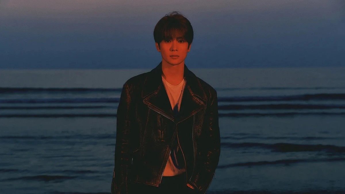 consequence's tweet photo. JAEHYUN’s debut solo release, “Forever Only,” is full of introspective energy.

We spoke to the NCT member about sharing "new sides" of himself, with the track arriving as part of the NCT LAB project: https://t.co/4TbyNZX9ky

#NCT127 #NCTLAB #Jaehyun_ForeverOnly https://t.co/dQZnRhfQTM