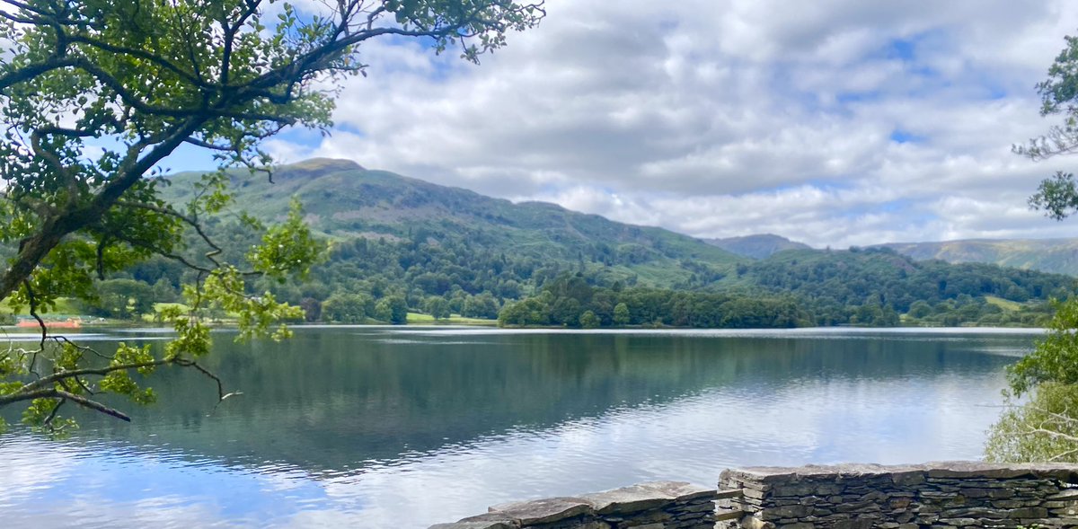 Tally Ho customers are in the beautiful #LakeDistrict this week. Enjoyed a cruise on #LakeWindermere and a drive over the #KirkstonePass #coachtravel #coachholiday