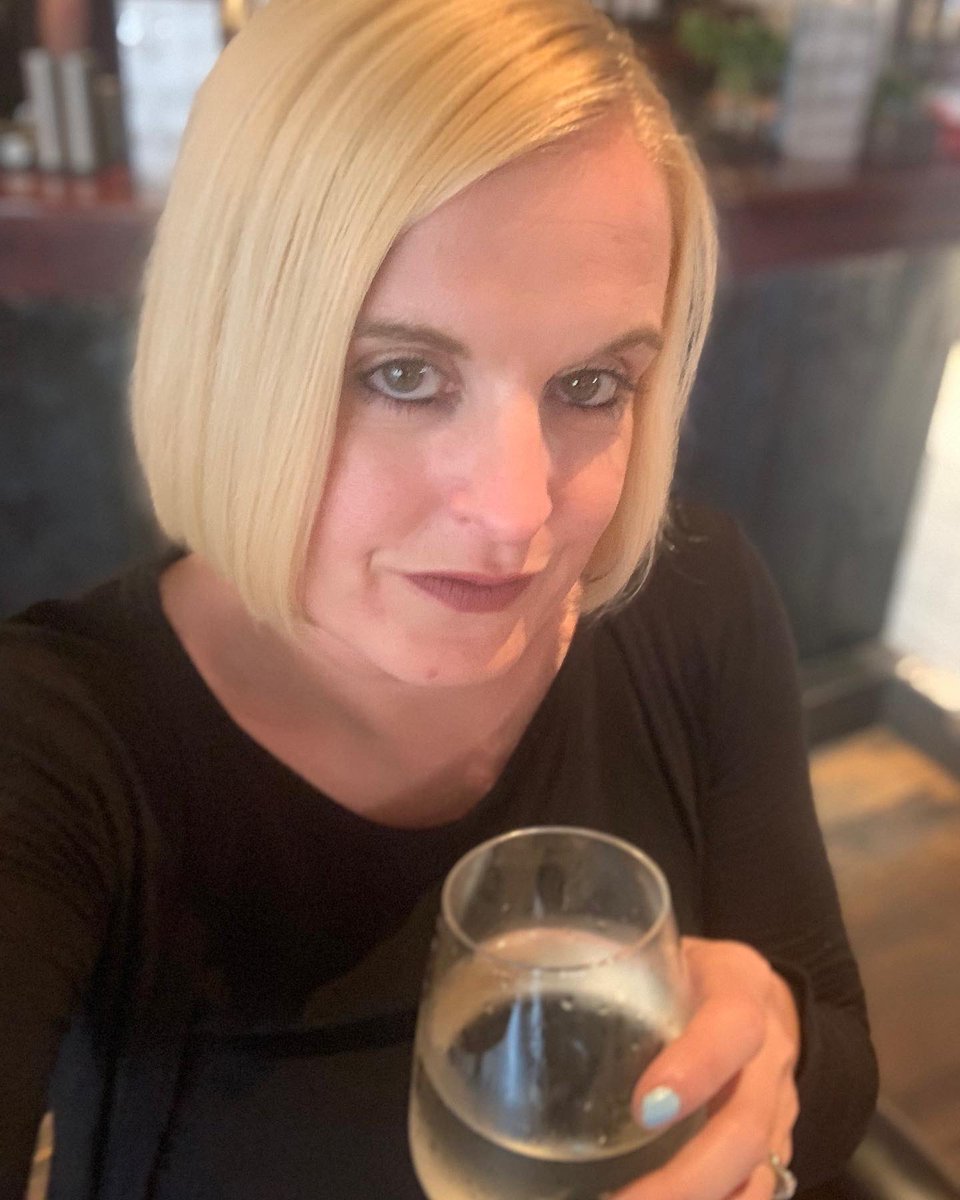 Trudy Y Dolphin tweet media