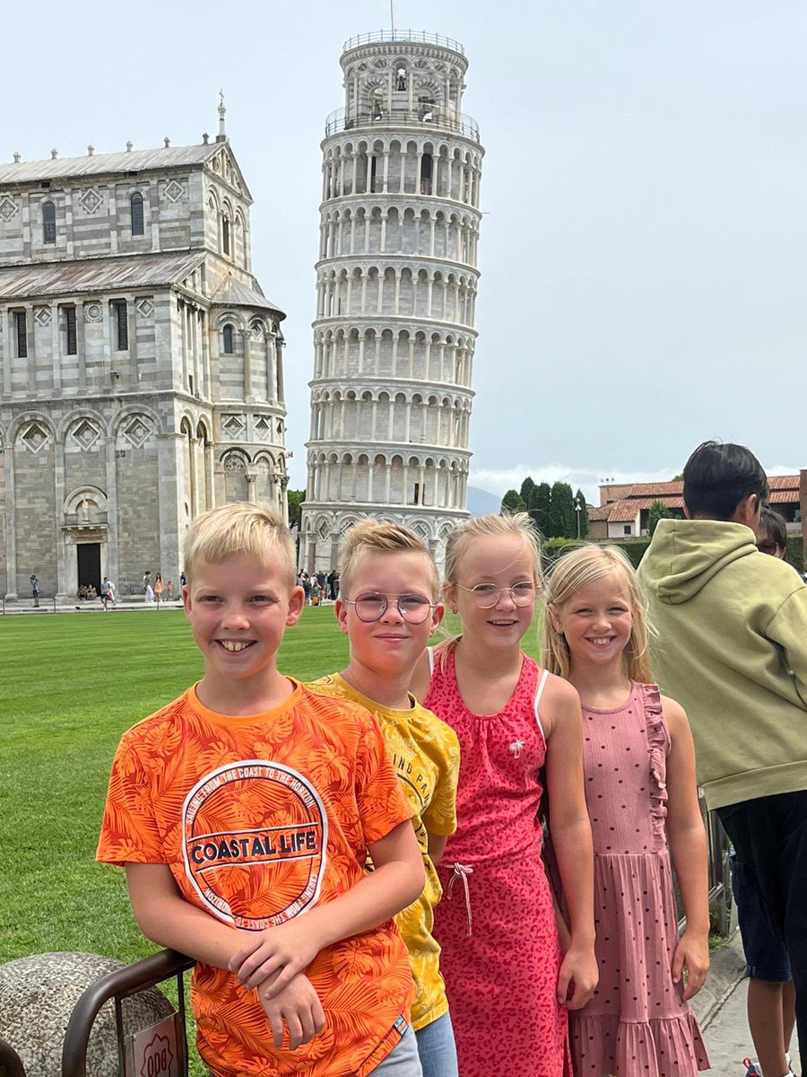 Bella città, bella torre, bella bambini!