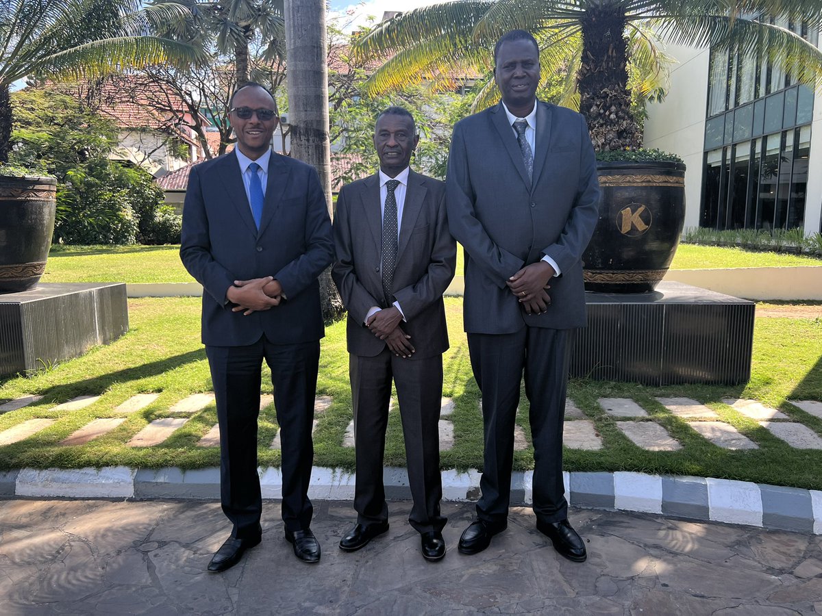Feel honoured to have good time with my brother H.E DawELbeit Abdel Rahman Mansour A/Minister of Water Resources and Irrigation,Republic of Sudan and my brother H.E Ambassador Deng Obed representative of Ministry of Water Resources and Irrigation of Republic of South Sudan.
