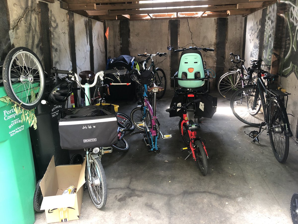 Full garage, full ❤️. Contents when this picture was taken: 6 adult bikes, 2 kid bikes, 2 bike trailers, 1 tricycle. Having bike friends visit is the best.