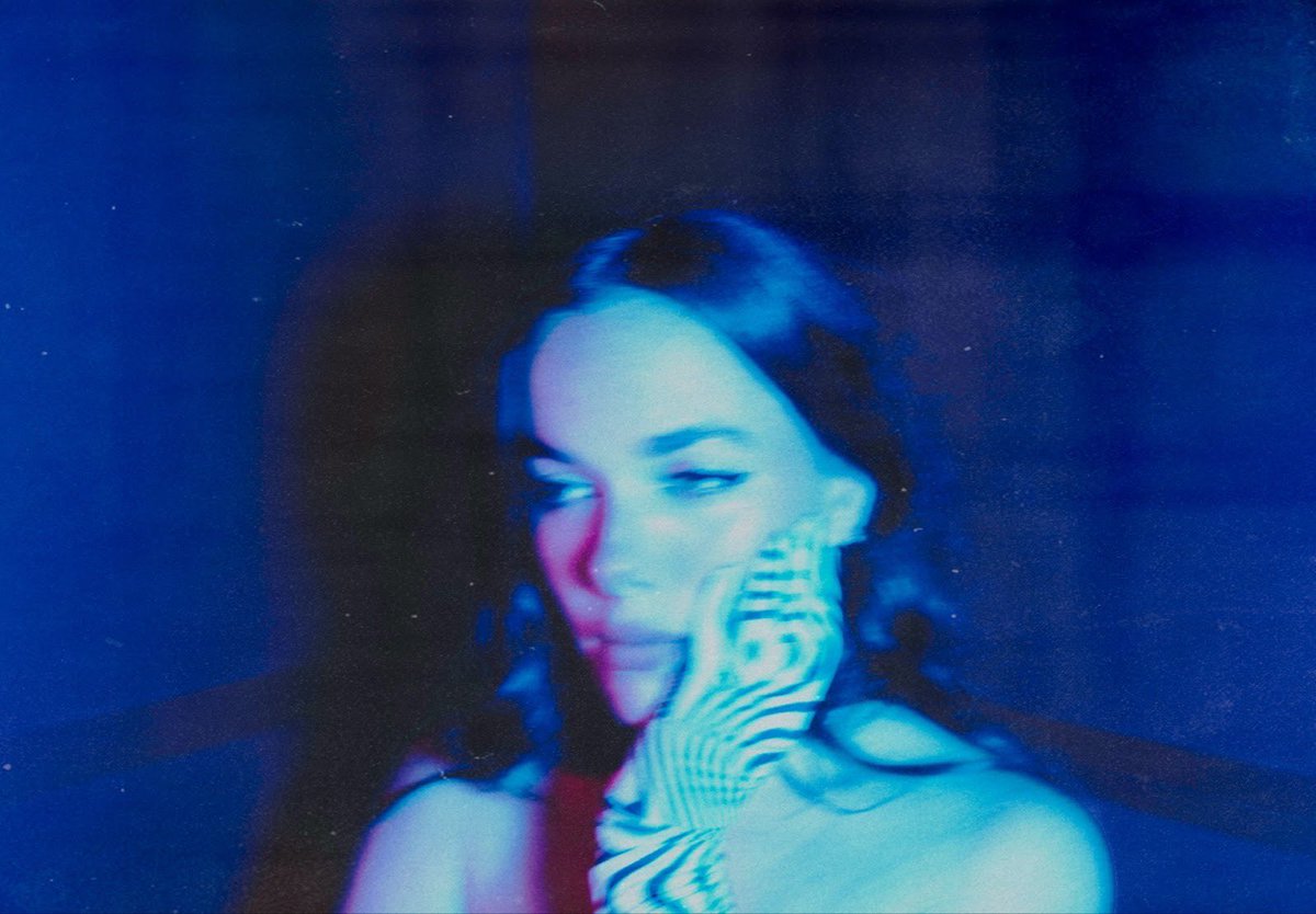 iamgreya tweet media