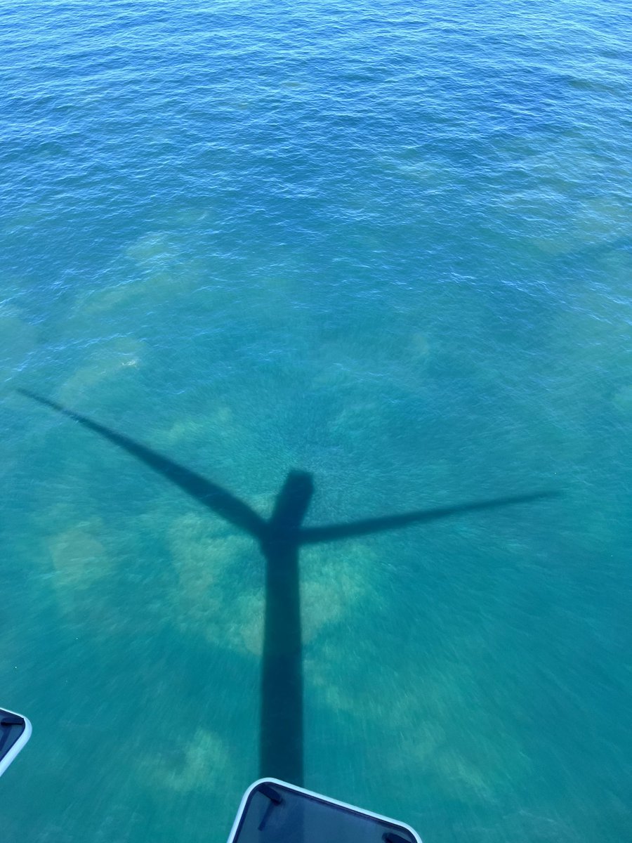 scotth008's tweet photo. Great day offshore with the East Anglia One team. Really grateful I took the opportunity to go offshore and experience what goes into the day to day work on an offshore wind turbine. https://t.co/y3nsKP3hpp
