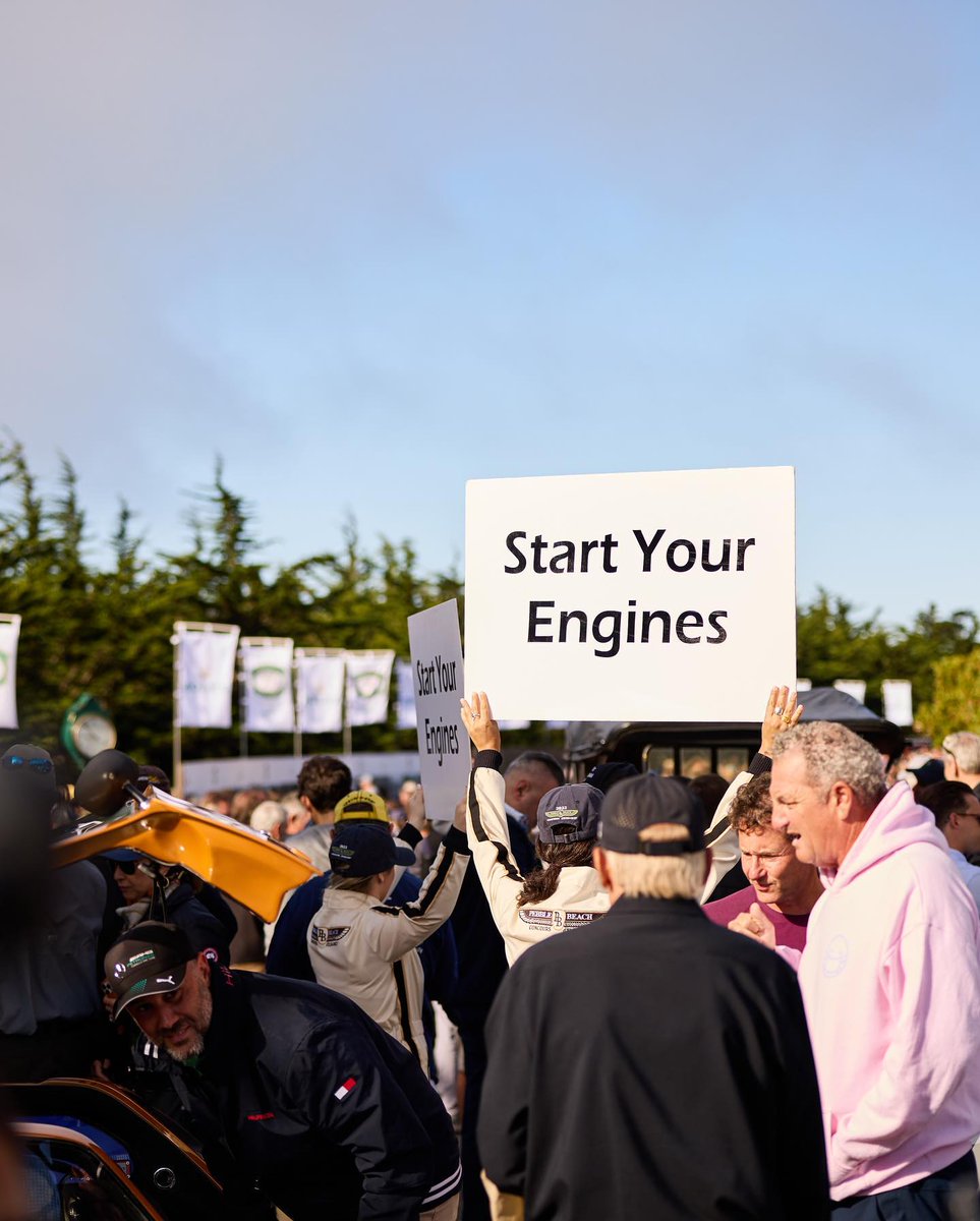 MercedesBenzUSA's tweet photo. The 2022 Pebble Beach Tour d’ Elegance…Start your engines 🏁
#PebbleBeachConcours #tourdelegance #pebblebeachtour #MercedesBenz #C111 #AMGSL63 https://t.co/JftdUbVV2c