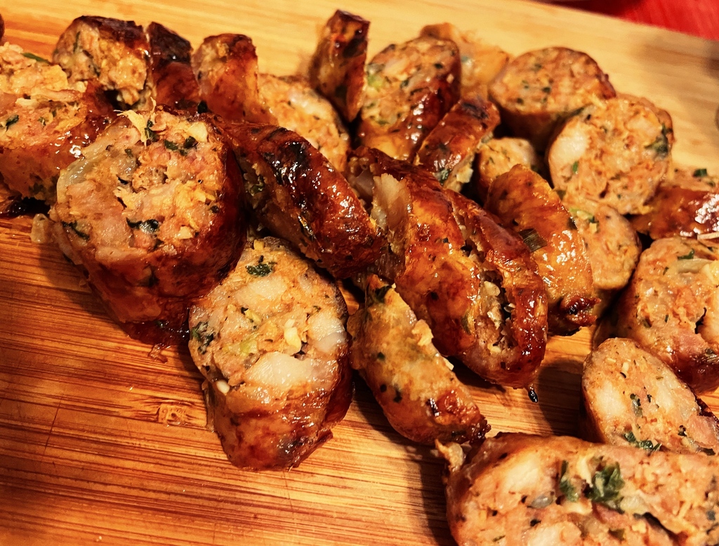 foodiephina's tweet photo. Lao sausage is the best sausage, but I'm quite biased. 😅
#laofood #laosausage #laofoodmovement #saioua #saigog #laocuisine #laoculture #isaanfood #lao #laoamericn #isaan #isan #stickyrice #jeow #foodie #foodies #tasty #saap #eeeeets #foodiephina https://t.co/WEd6XDrj8I