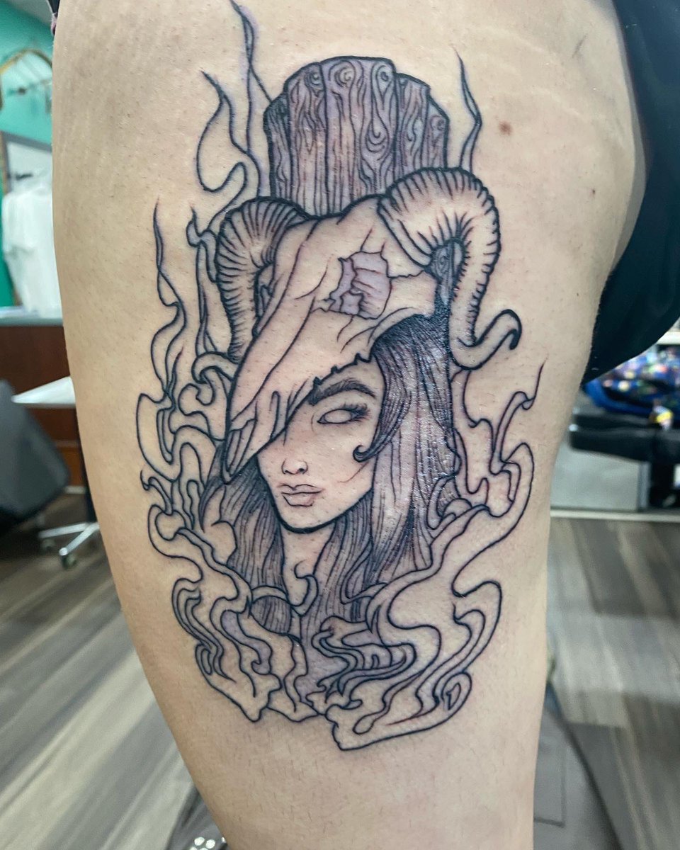 vialtattoos's tweet photo. Session 1 of a piece I’m working on
#tattoo #wip #tattooapprentice #burningwitch https://t.co/tzOm7unubW