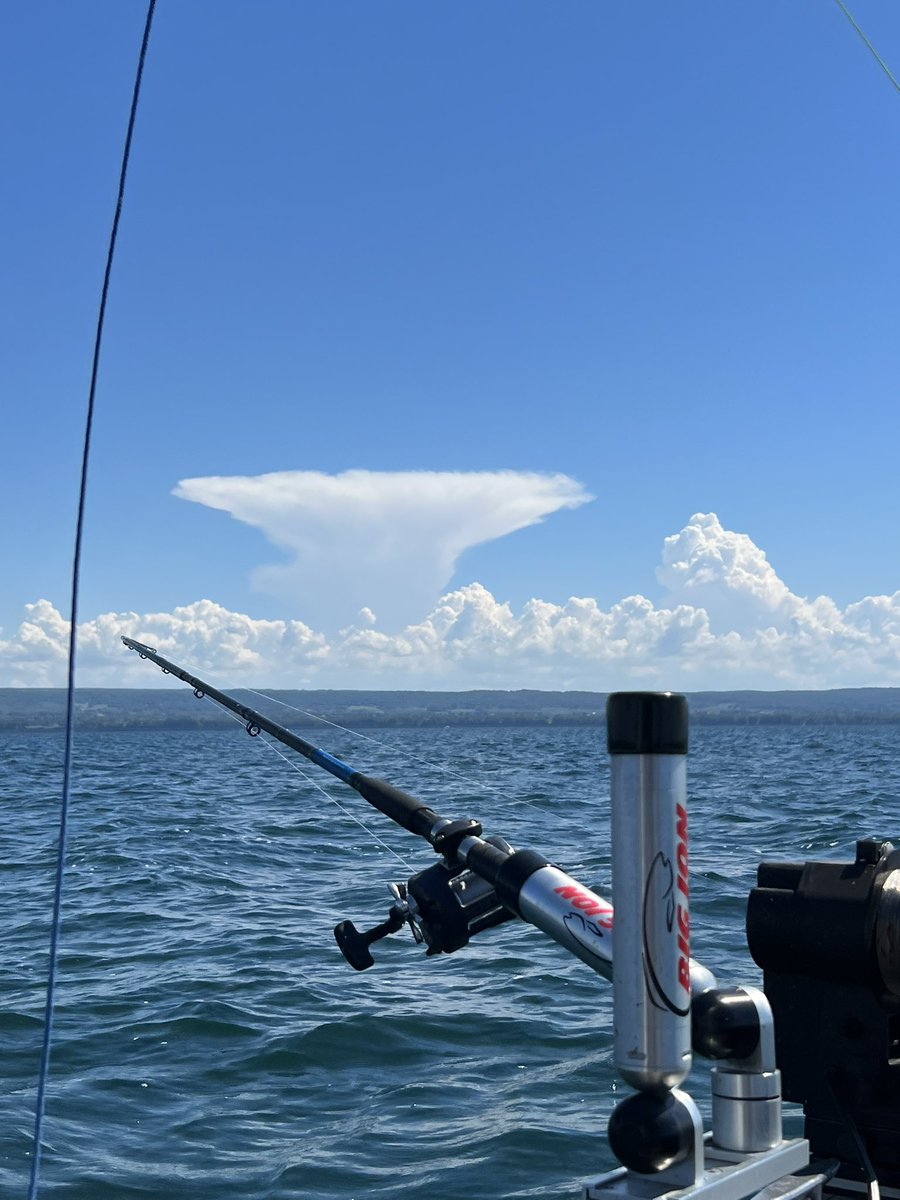 Patrick, what would cause this cloud formation? Fishing on Lake Erie out of Barcelona and enjoying seeing the formations. <a href="/pathammer/">Patrick Hammer</a> <a href="/WGRZ/">WGRZ</a> #walleye #lakeerie