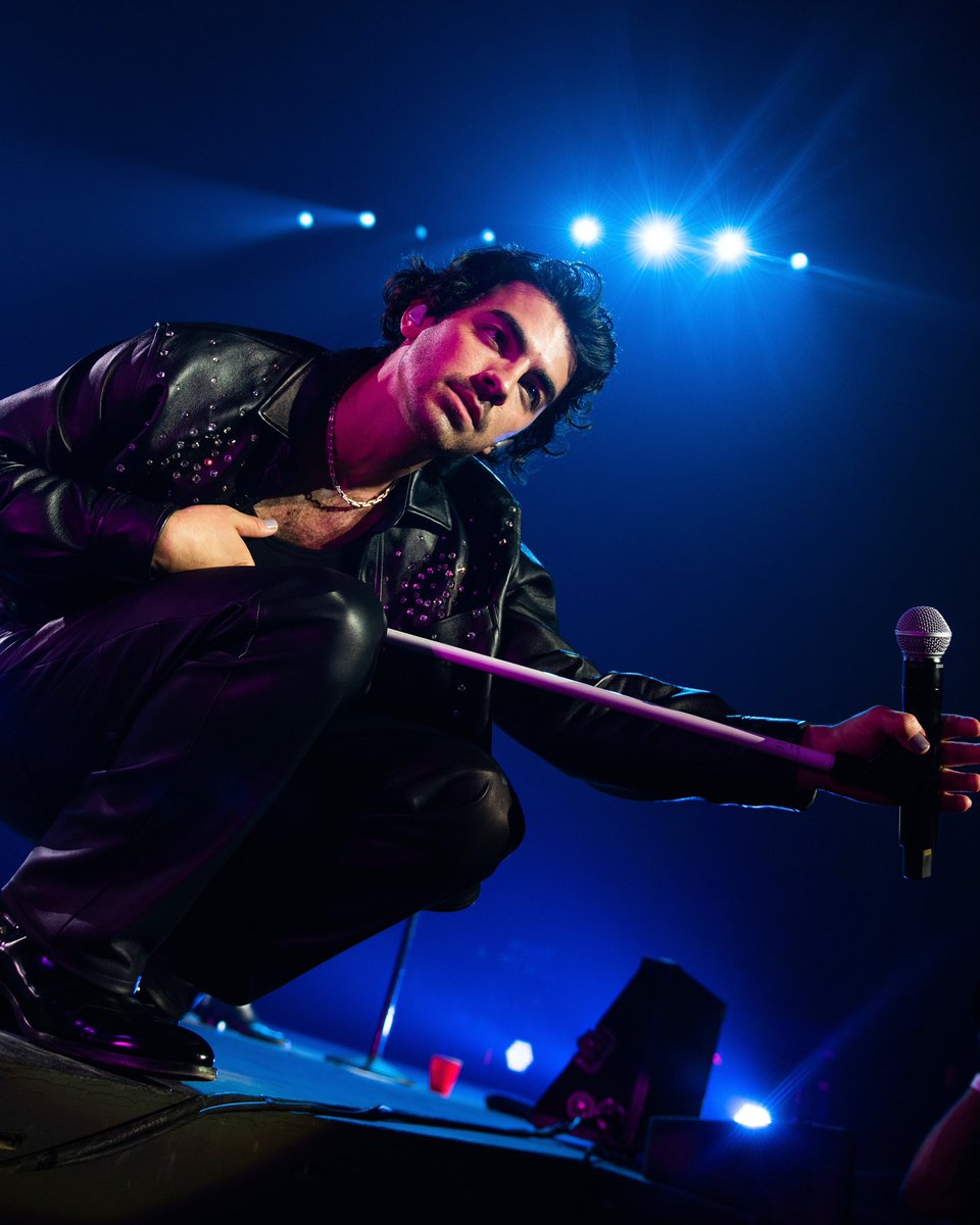 joejonas's tweet photo. What songs do you want to hear in Mexico? https://t.co/D9HqaG5wl0