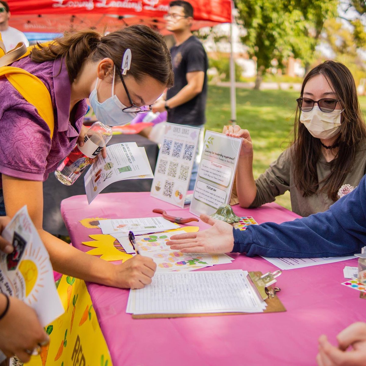 InvolvementUNLV's tweet photo. The #UNLViFair is coming up on Wednesday, September 7th! It’s the best way for students and Student Orgs to connect! 

RSOs - don’t forget to sign up for the virtual element to be spotlighted on @InvolvementUNLV! Hit the link in our bio!

#UNLV https://t.co/KXwpxF76N6