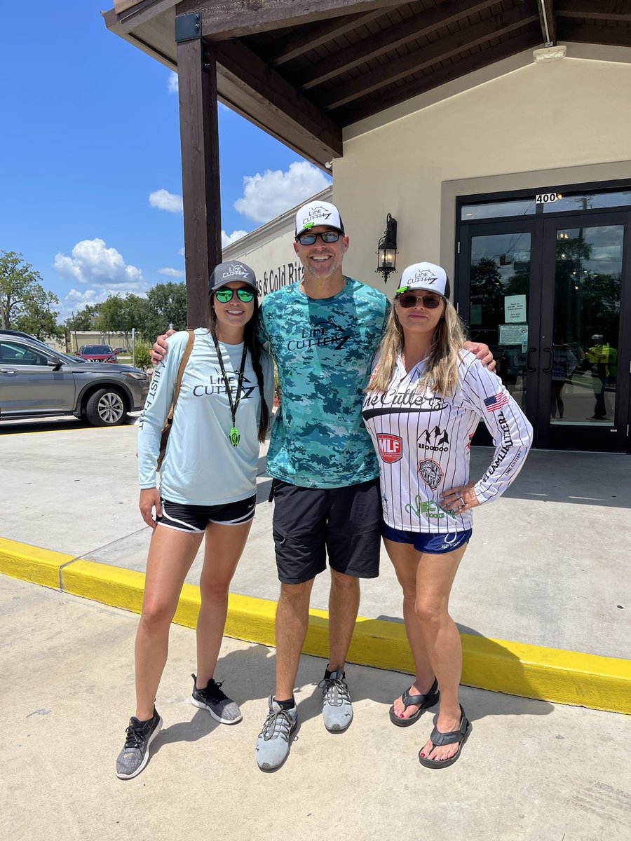 Line_Cutterz's tweet photo. Heather Smith (Heather Smith Outdoors) and Tanya Crowe (Miss Louisiana) stoped by Line Cutterz HQ today ! #theybad #reeldeal #linecutterz https://t.co/xM3RW2cdVq