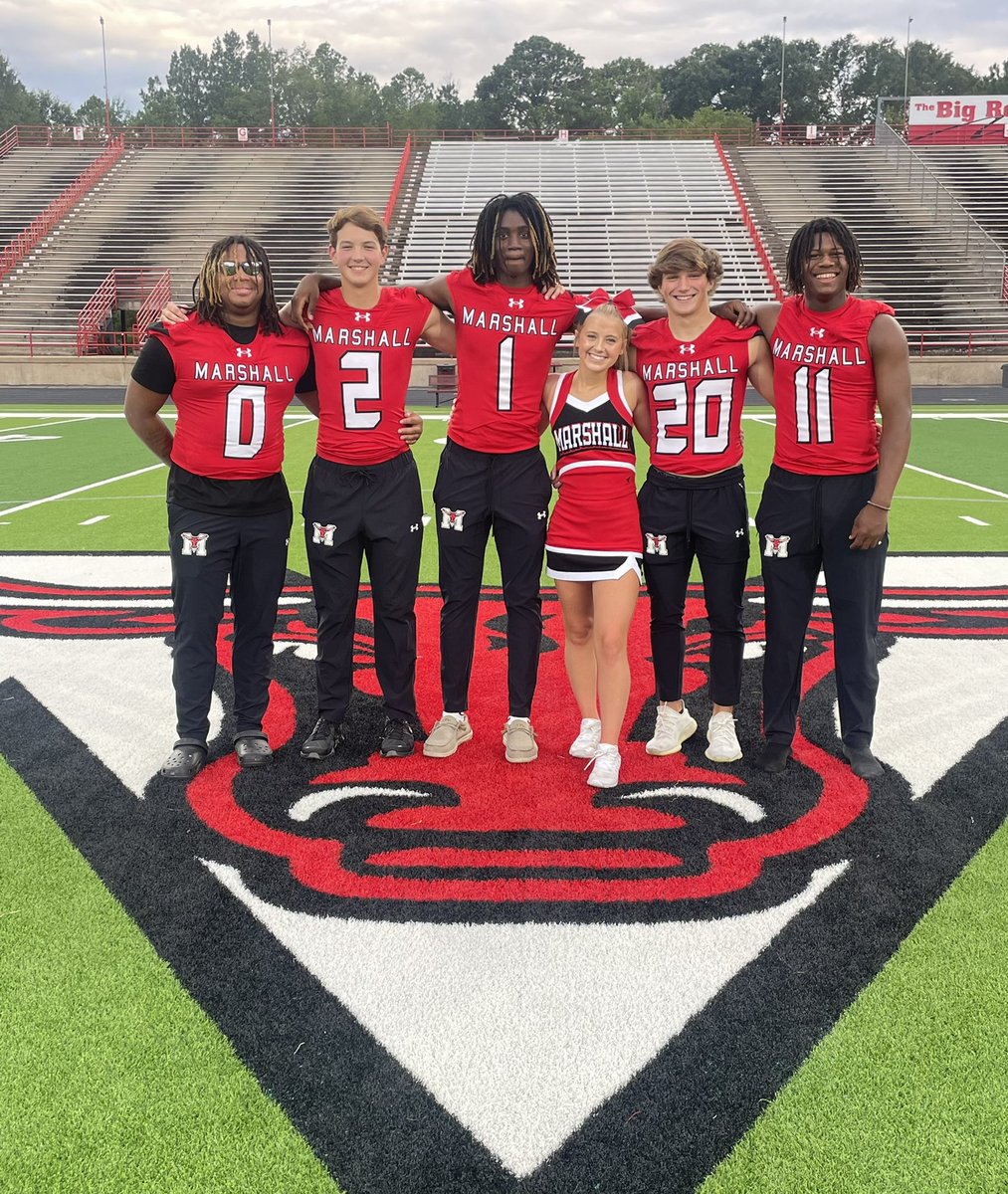 BradSoldIt's tweet photo. It’s almost time. Get Your Horns Up!🤘@LoganPresley8 @QuinH23 @JacoreySm1th @BailorBurris @ByrdBean1 https://t.co/CHCcACHQuh