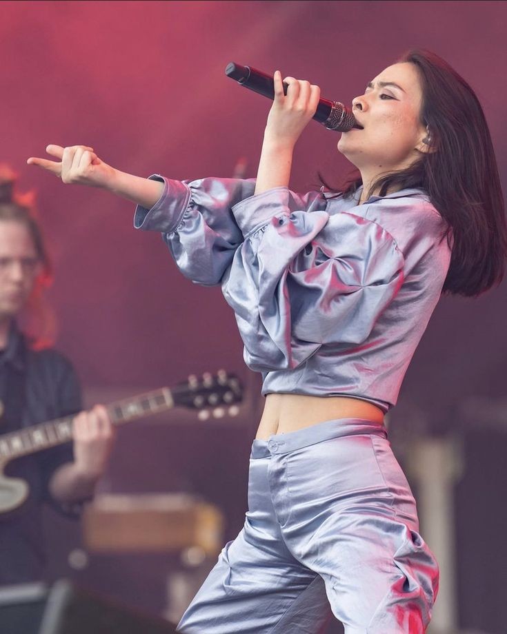 mitskithoughts's tweet photo. MITSKI?? mitski!!! https://t.co/pioJYUDc8E