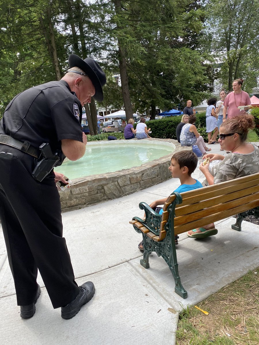 While returning to the <a href="/OneidaCoSheriff/">OneidaCountySheriff</a>’s office after a meeting this afternoon, I stopped at the <a href="/ClintonCCNY/">Clinton Chamber NY</a> Clinton Farmer’s Market and enjoyed some great conversations with the vendors and attendees.  Support your local farmers - there’s nothing like farm to table products !