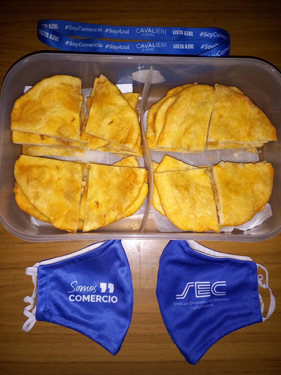 luchocabrera24's tweet photo. 💙🧢¡Listas las torta fritas para compartir este viernes con los compas en la Agrupación Azul!🧢💙 @m_migliore @oleorodriguezxx @sec_soy @CarlosPerezSEC @Cavalieri2022 https://t.co/qrn3ELWmnC