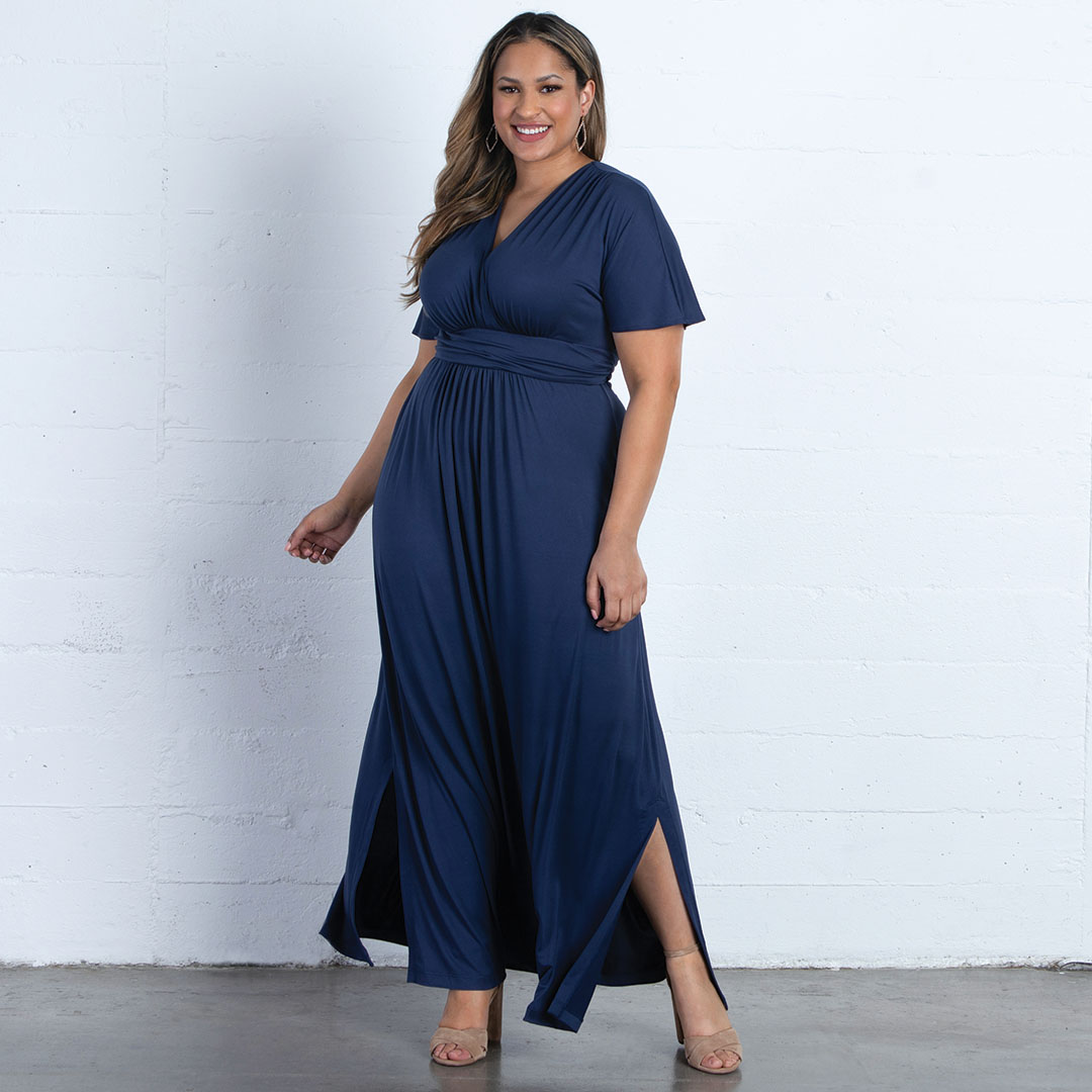 Kiyonna's tweet photo. Steal the spotlight in the Vienna Maxi Dress. Floor length style, comfortable waistband, and sexy slits on the side for a complete bombshell look. 🥀💋
https://t.co/DPzeowEdpU

#kiyonna #kiyonnacurves #plussizefashion #psootd #plussize #psfashion #loveyourcurves #plussizeboutique https://t.co/OmPYPRvotG