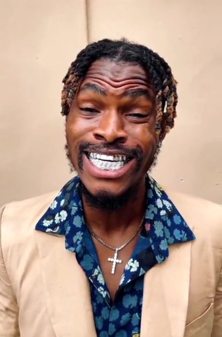 😬😬Okay I know the first guy is asake,  but who is the guy by the right?
😂 pic.x.com/bhJBq7pnVV