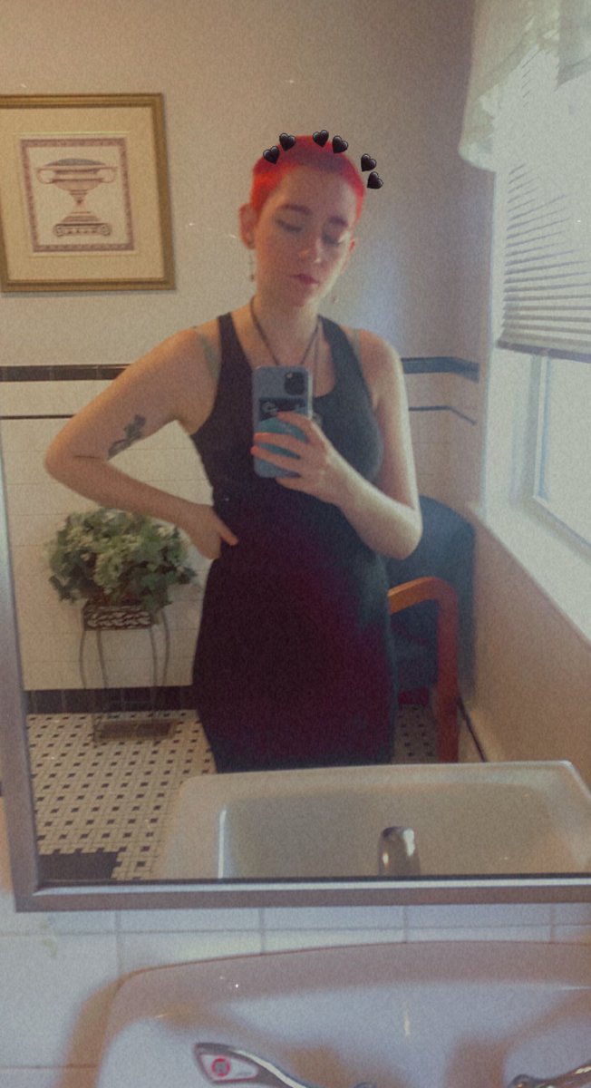 peacefully_dead's tweet photo. the gods really gave me too much power in letting me not look like my dad with a shaved head https://t.co/LZYLDnYlQw