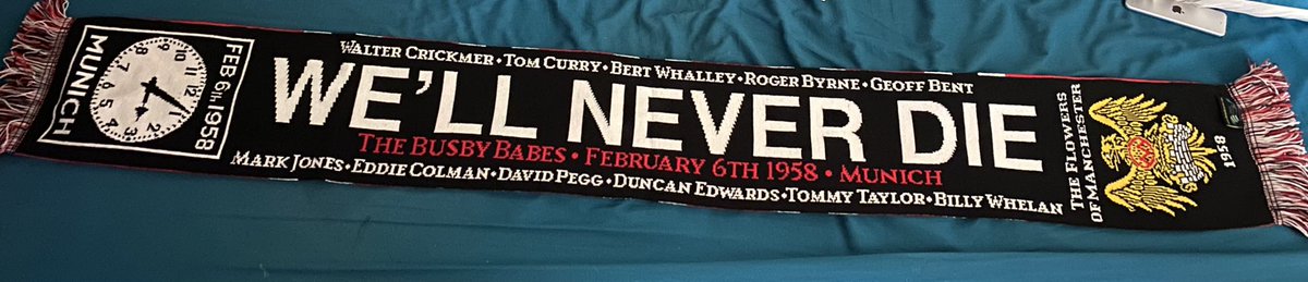 Tneck505's tweet photo. New scarf from @usareddevils podcast for the Munich Disaster anniversary 🔥🔥🔥 #MUFC #AmericanRedDevils #MunichDisaster  #BusbyBabes #WellNeverDie https://t.co/wnGTa7buvx