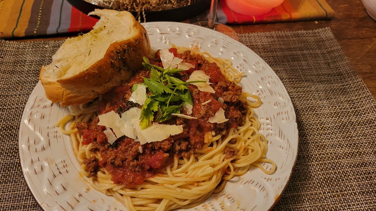 Oh YEAH!!! Homemade Marinara Sauce with Fresh Basil, Oregano, Parsley over Organic Pasta!! 😍😍😍